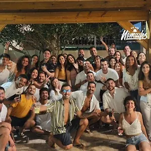 Nomades - Adventure & Coworking Albergue